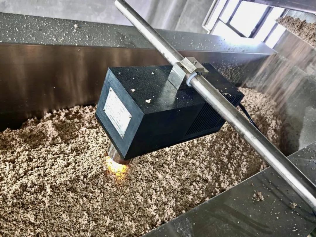 33474蒙特卡罗IM2000型红外水分仪|助力酿酒业酒曲水分在线检测及控制 33474蒙特卡罗IM2000型红外水分仪|助力酿酒业酒曲水分在线检测及控制